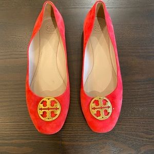 TORY BURCH red suede Chelsea ballet flats